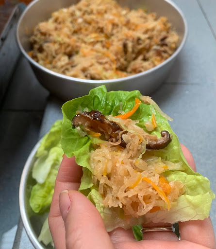 Jiu Hu Char on lettuce