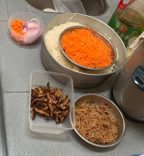 Some of the ingredients for Jiu Hu Char